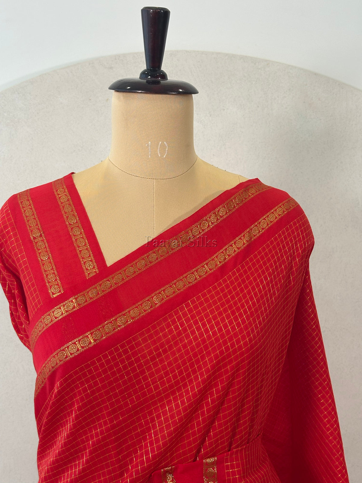 Chilly Red Muthu Kattam Cotton Saree with Rettapet Border
