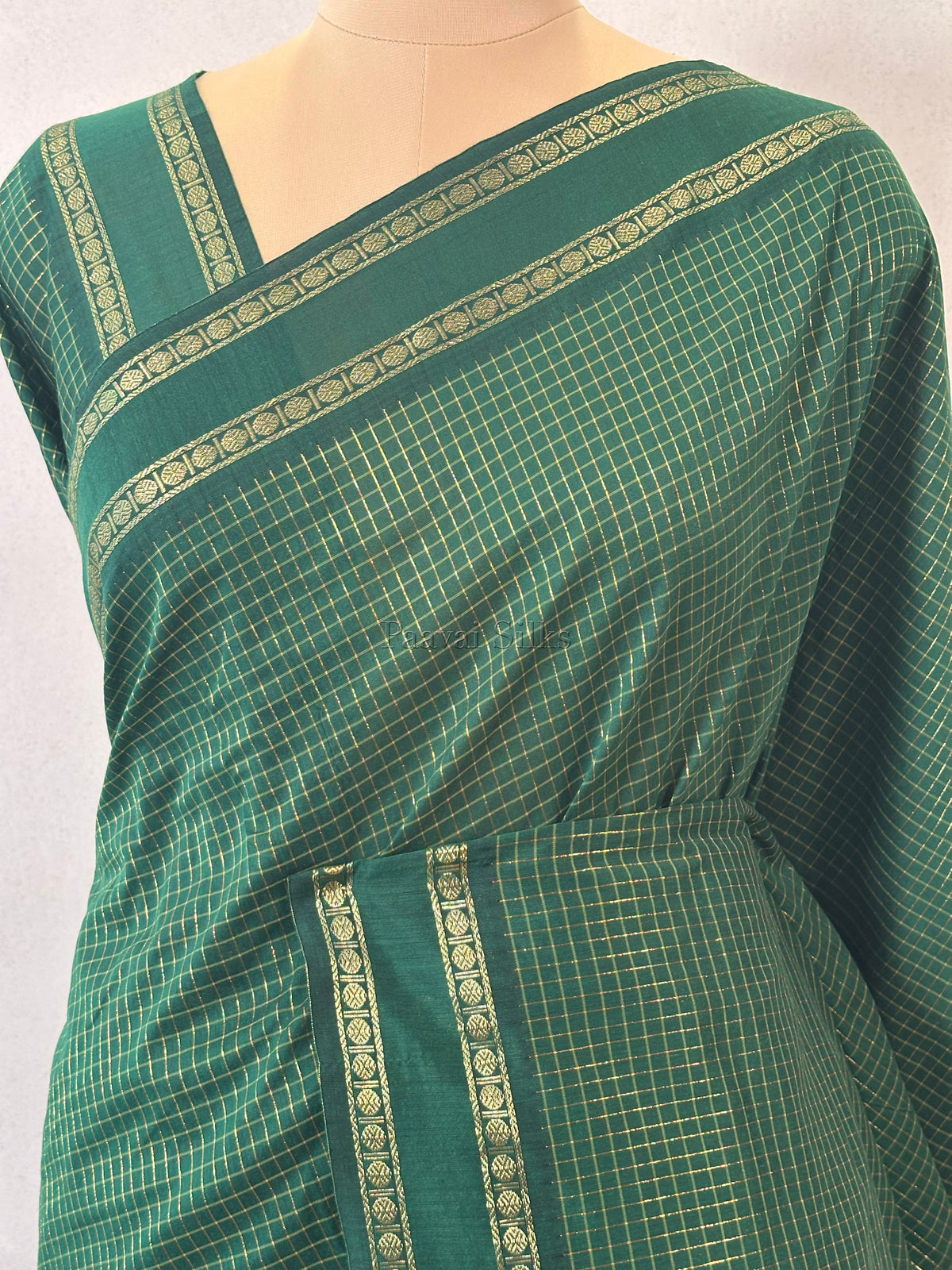 Bottle Green Muthu Kattam Cotton Saree with Rettapet Border